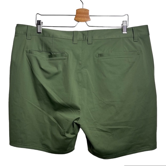 RHONE Men's Commuter 7" Shorts - Picture 2 of 16